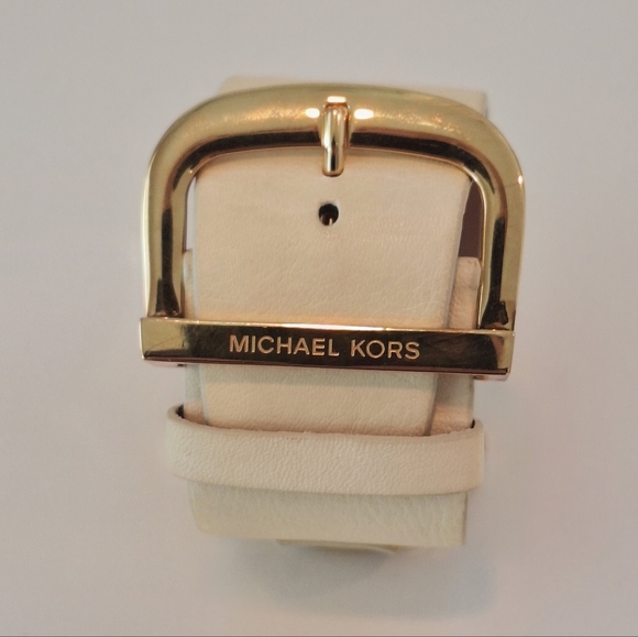 Michael Kors leather cuff watch - Picture 3 of 6